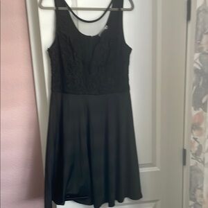 Elegant Black Sleeveless Dress